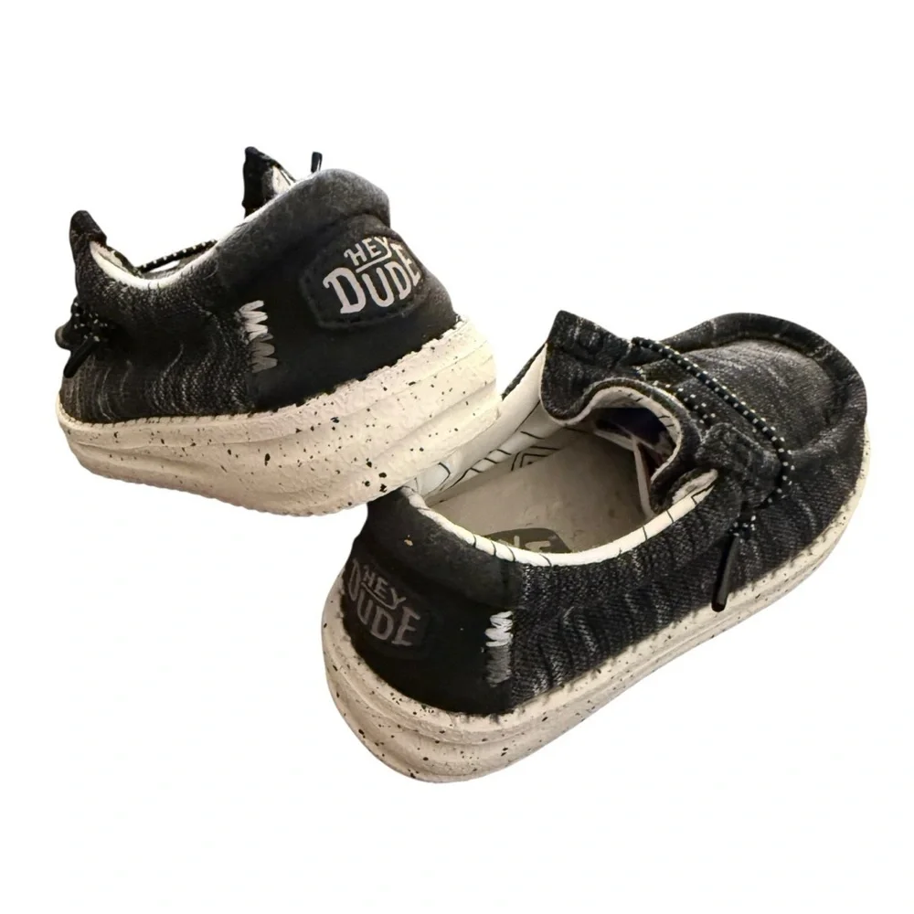 Hey Dude Kids Black and Gray Wally Toddler Stretch Shoes